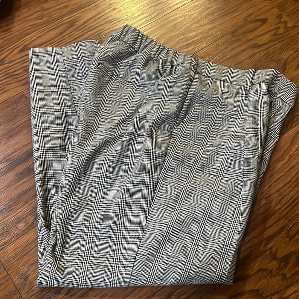 Plaid Tapered Loft Dress Pants